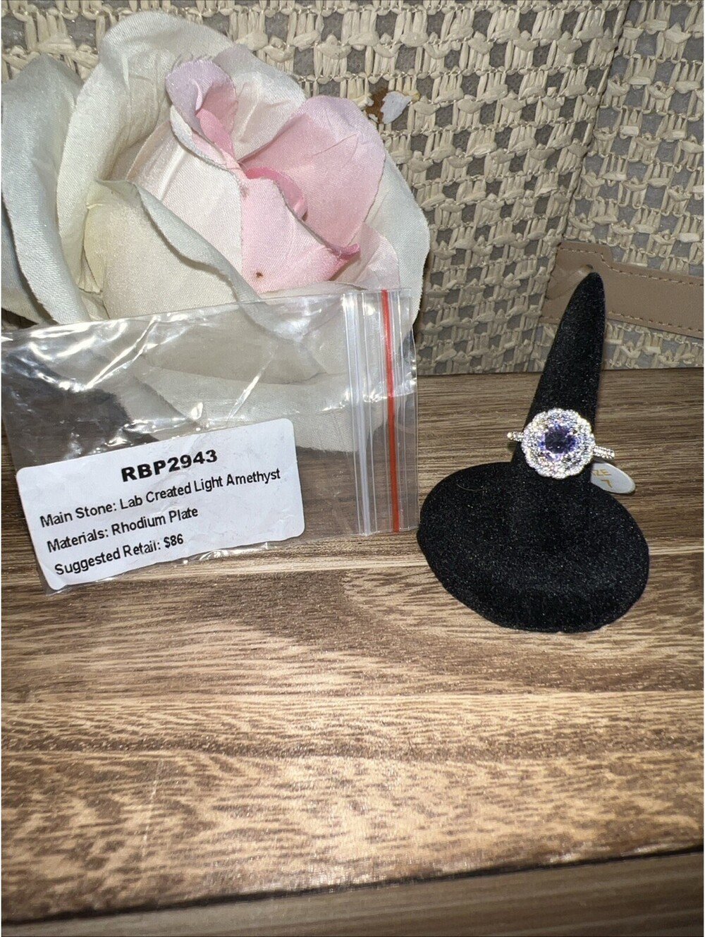 bomb party ring size 7. Light Amethyst.